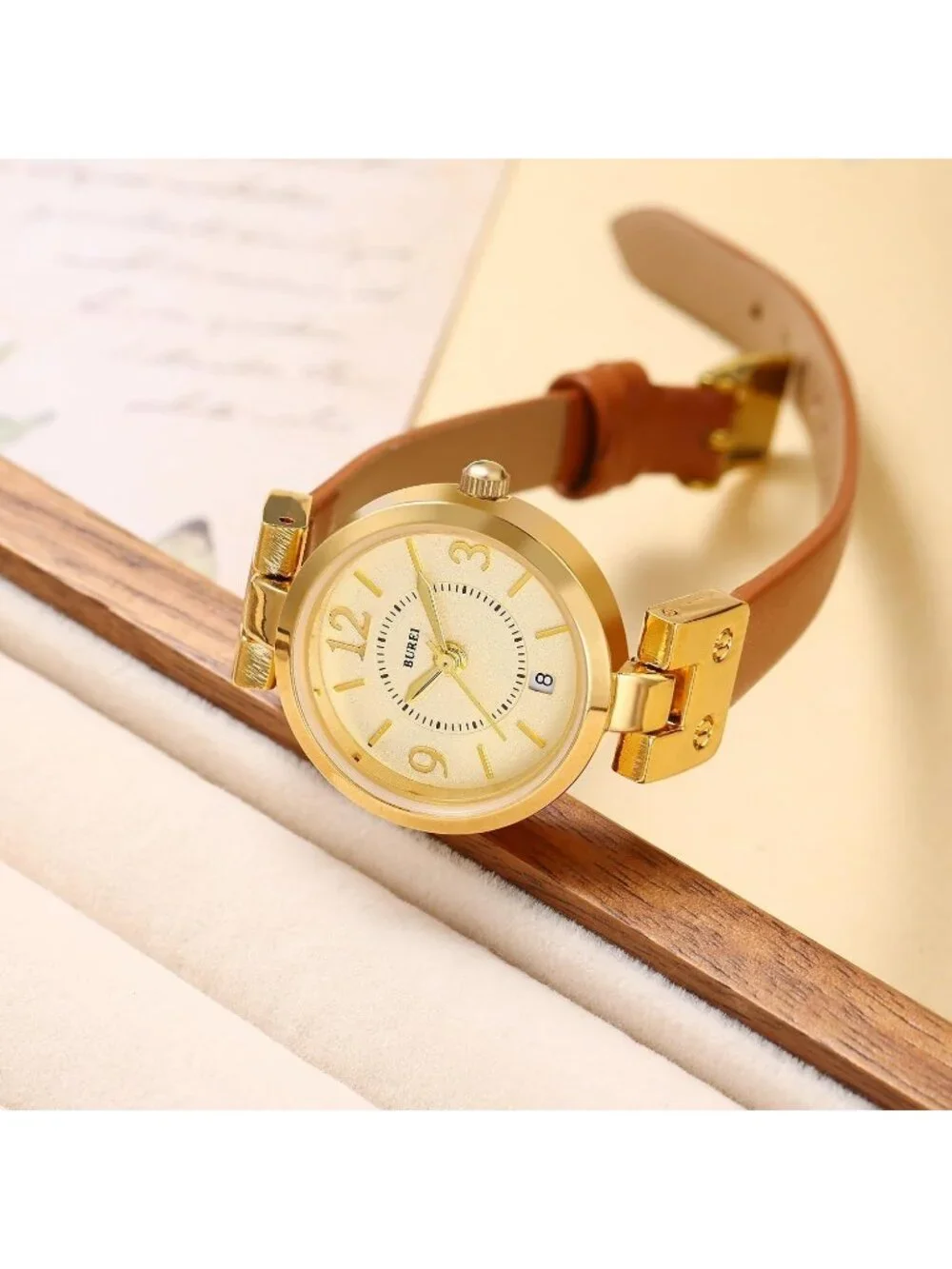 Women's Golden Brown Elegant Dial with Leather Strap Minimalist Wrist Watch